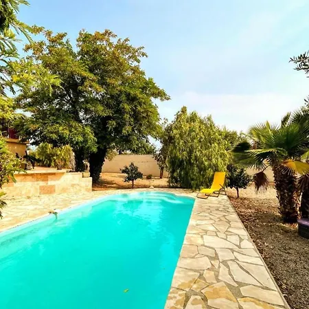 Napoleon Holiday home
