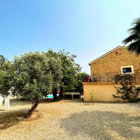 Napoleon Holiday home