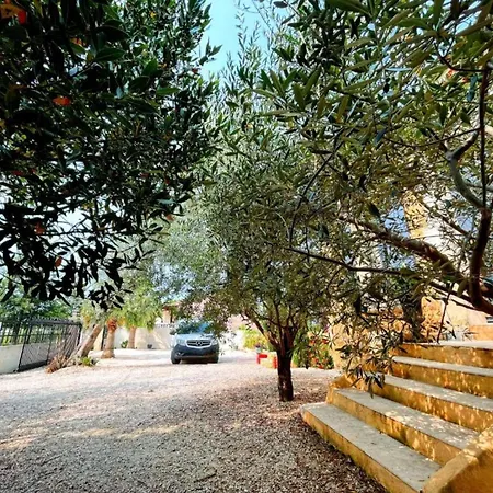 Napoleon Holiday home