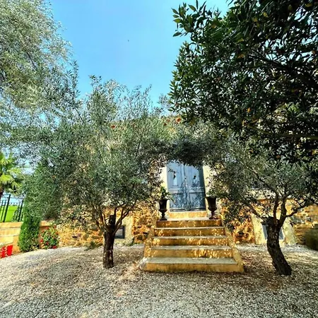 Napoleon Holiday home