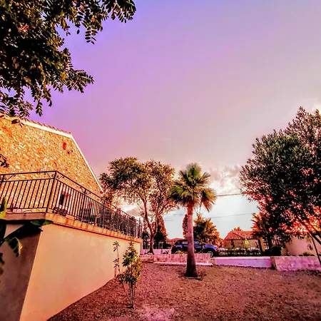 Napoleon Holiday home